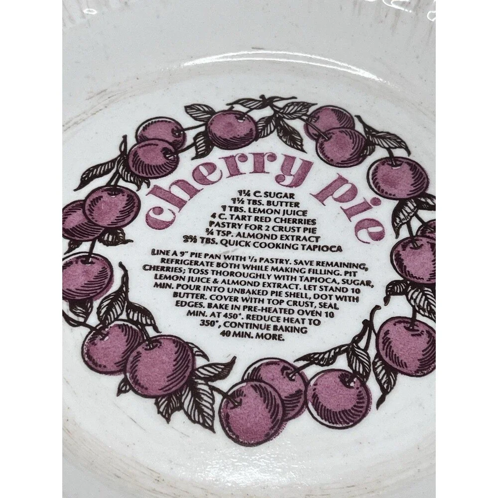Vintage Royal China Jeannette Cherry Pie Deep Dish Pie Plate 11